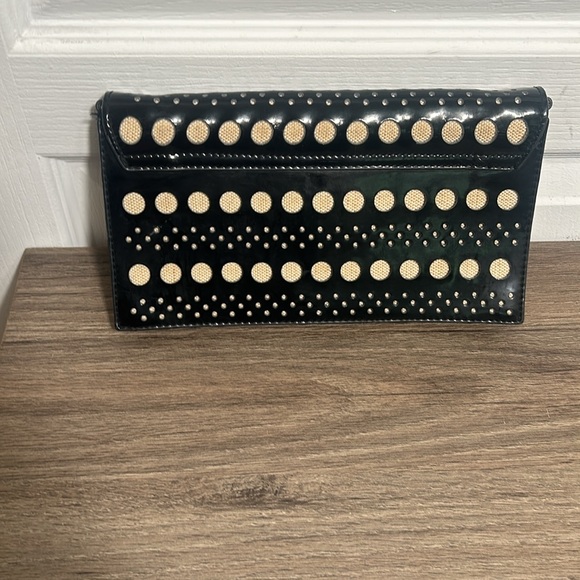 SPARTINA 449 GENUIN LEATHER DOTTED CLUTCH IN BLACK AND CREAM - Picture 3 of 8
